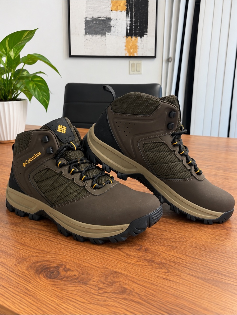 Columbia Men's Olive Brown Waterproof Trail Boots